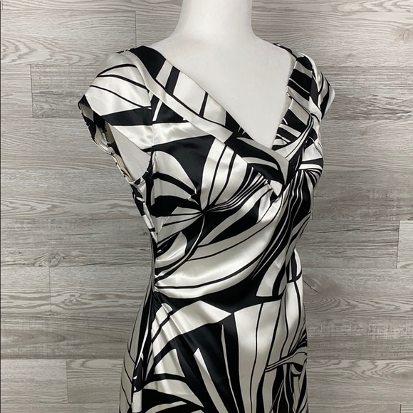 Maggy London A72 Geometric Sheath Formal Dress - Picture 2 of 8